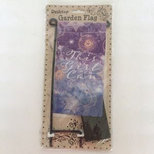 DESKTOP GARDEN FLAG NWT